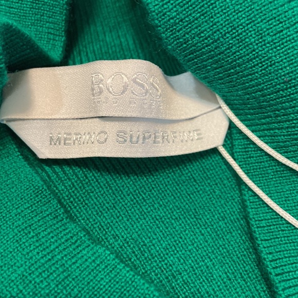 Woman’s Hugo Boss Fanarea Tru-color mock neck sweater - Picture 3 of 4